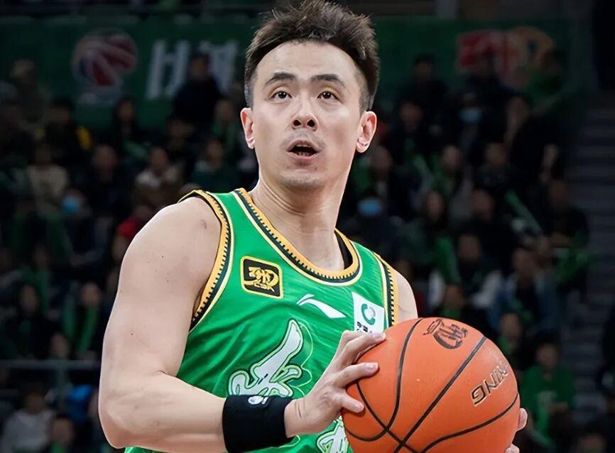爱游戏体育登录入口-赵继伟赛季首秀完美，CBA又来超级外援！